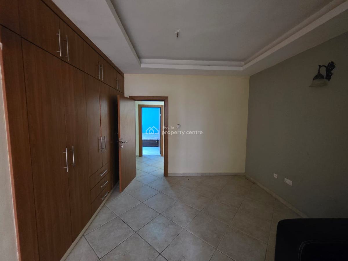 Spacious 3 Bedroom Flat, Maitama Main, Maitama District, Abuja, Flat / Apartment for Rent