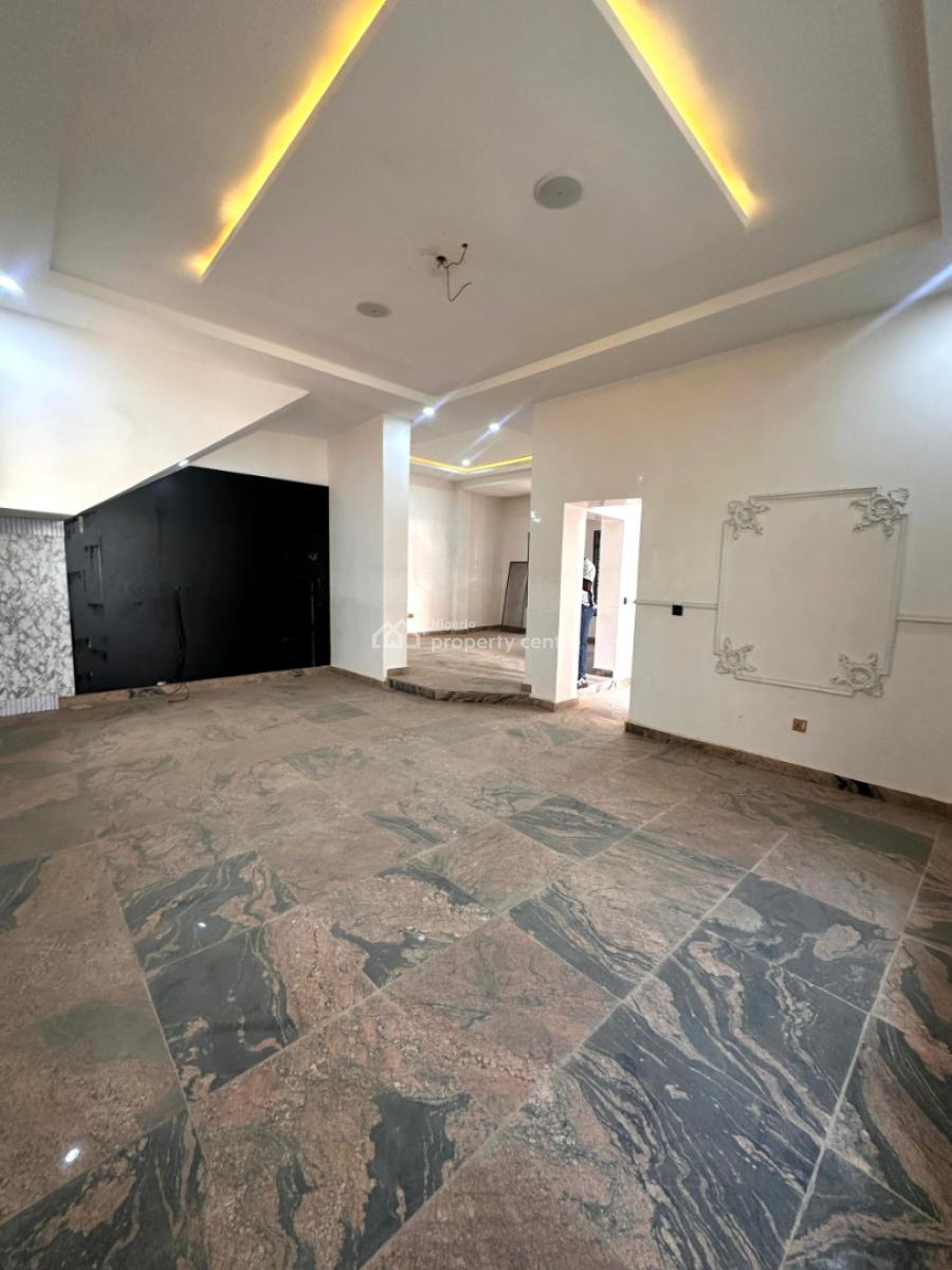 5bedroom Fully Detached Duplex with a Room Bq, Guzape District, Abuja, House for Sale