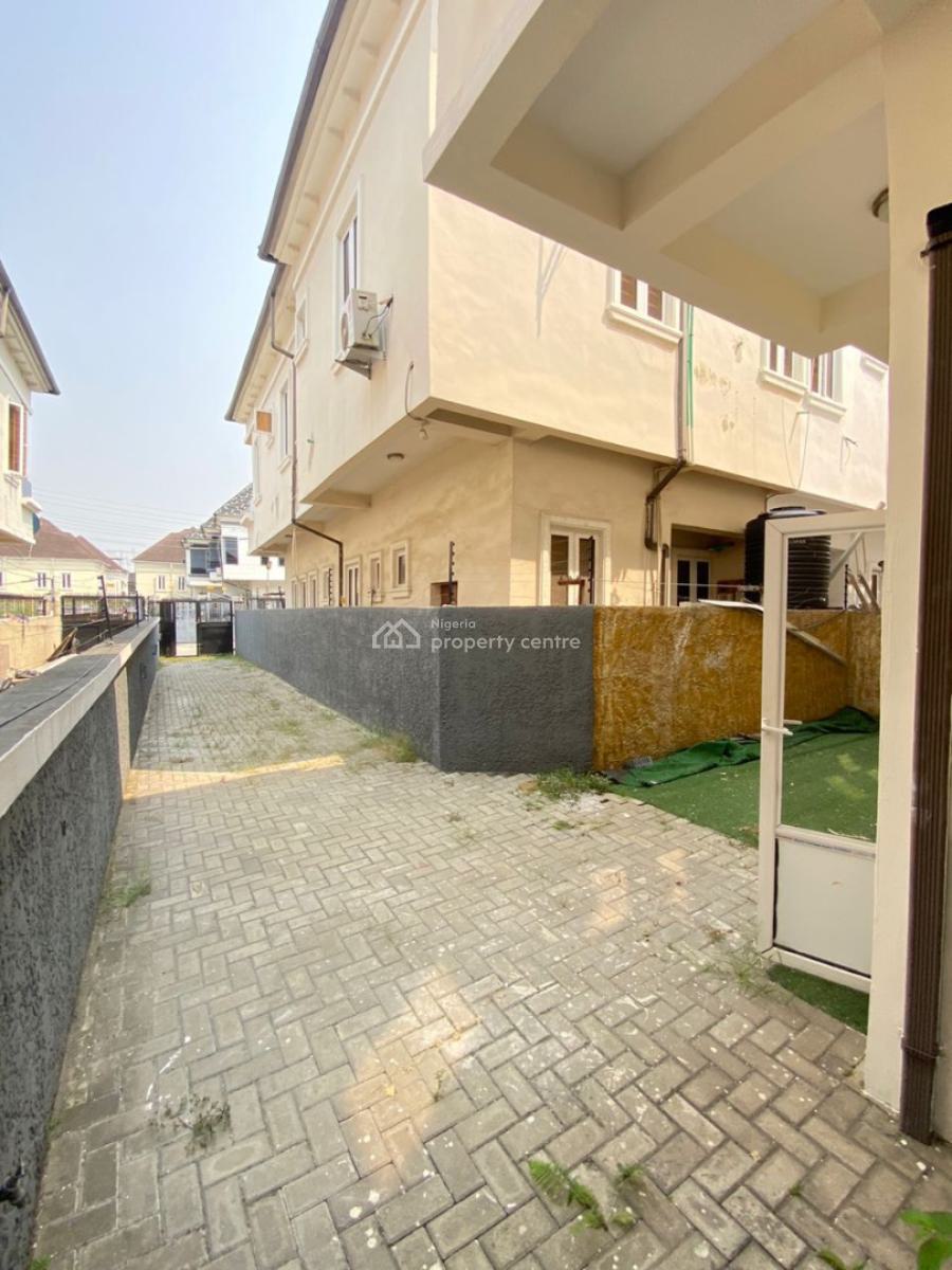 4 Bedroom Semidetached Duplex in an Estate, Chevron, Lekki, Lagos, Semi-detached Duplex for Rent