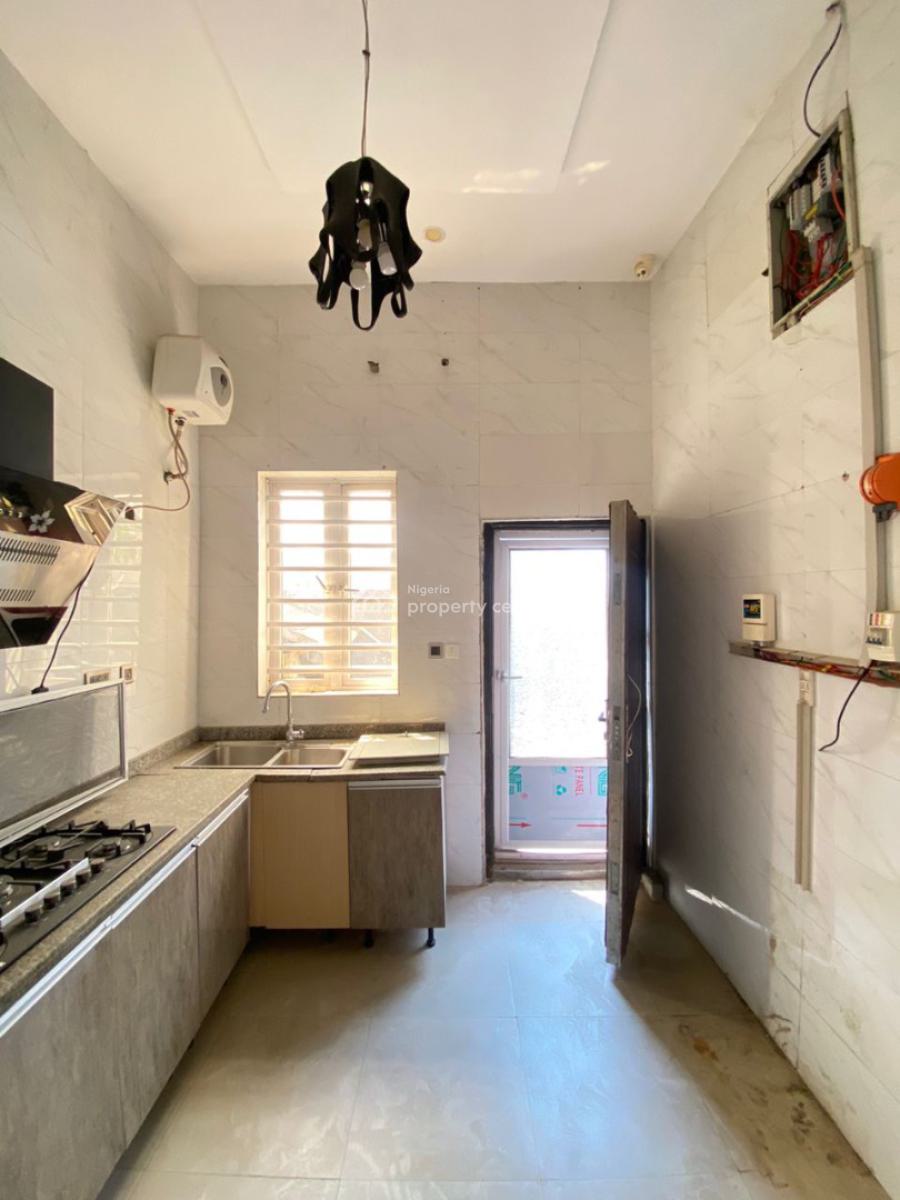 4 Bedroom Semidetached Duplex in an Estate, Chevron, Lekki, Lagos, Semi-detached Duplex for Rent