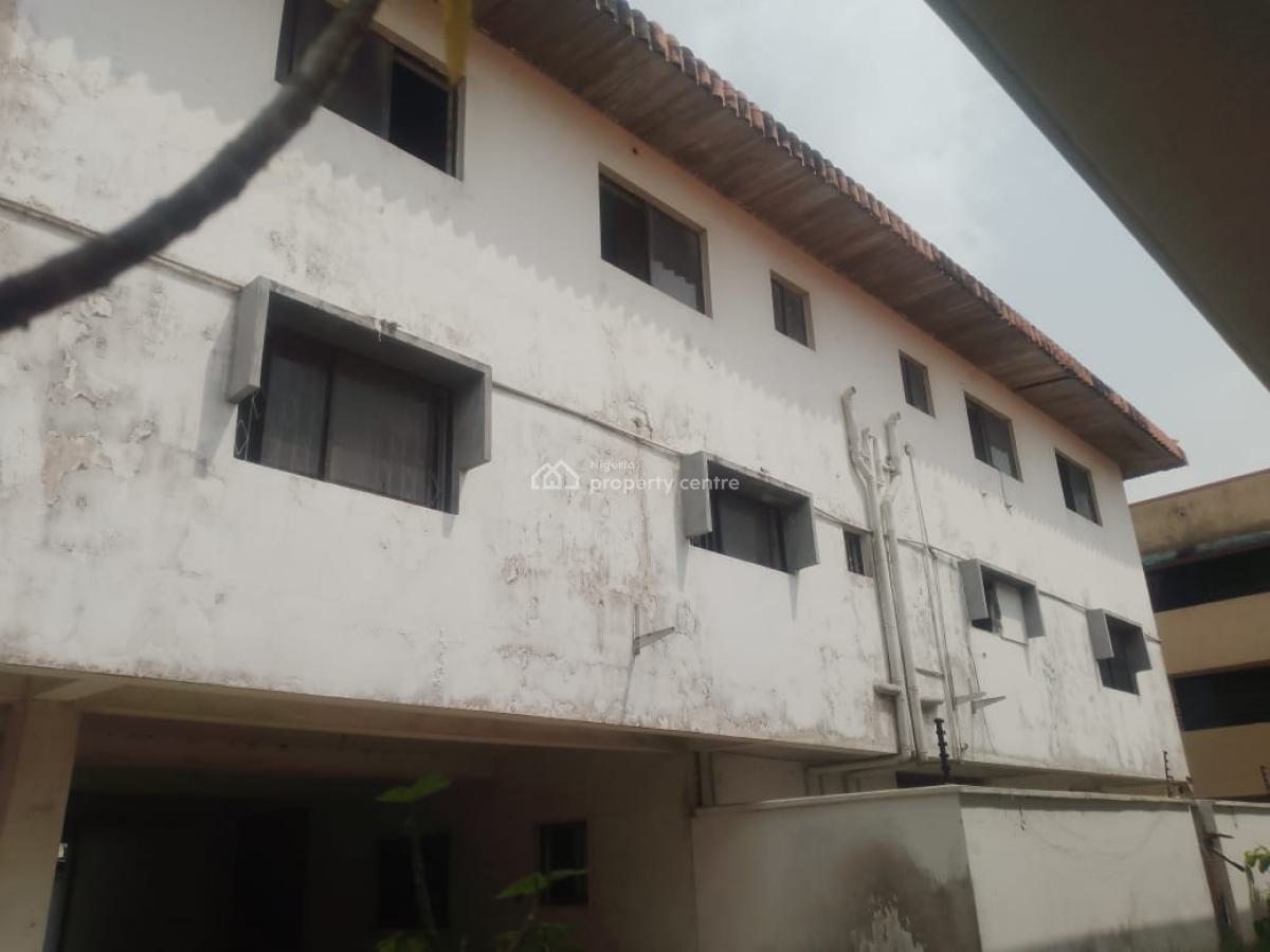 Spacious 5-bedroom Detached House, Akin Ogunlewe, Victoria Island (vi), Lagos, Semi-detached Duplex for Rent