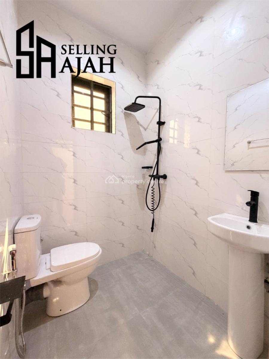 Luxury Four Bedroom Contemporary Pay, and Pack in, Sangotedo, Ajah, Lagos, Terraced Duplex for Sale