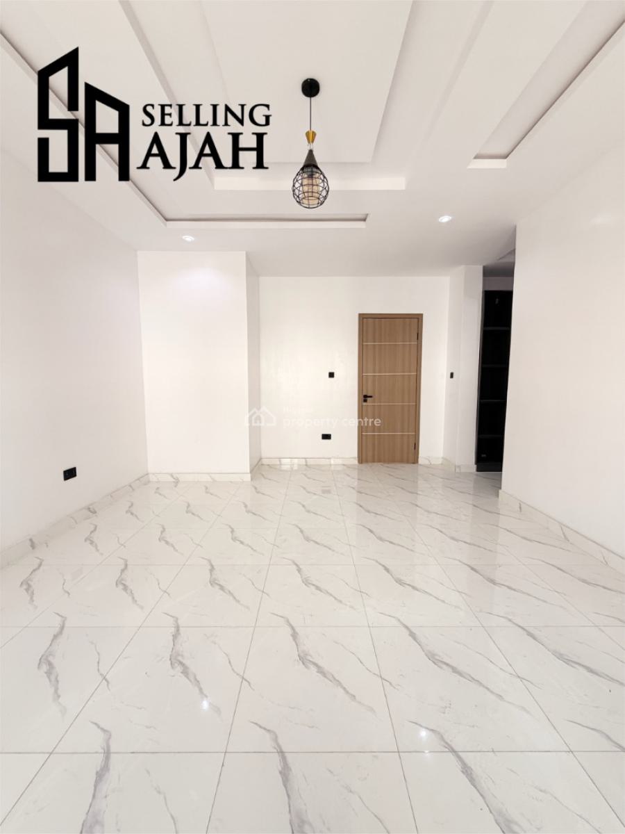 Luxury Four Bedroom Contemporary Pay, and Pack in, Sangotedo, Ajah, Lagos, Terraced Duplex for Sale