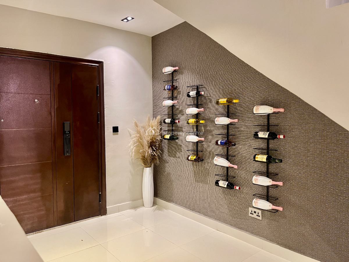 Fancy 3 Bedrooms with Ps5 and Snooker, Richmond Pearl Estate, Lekki Phase 1, Lekki, Lagos, Flat / Apartment Short Let