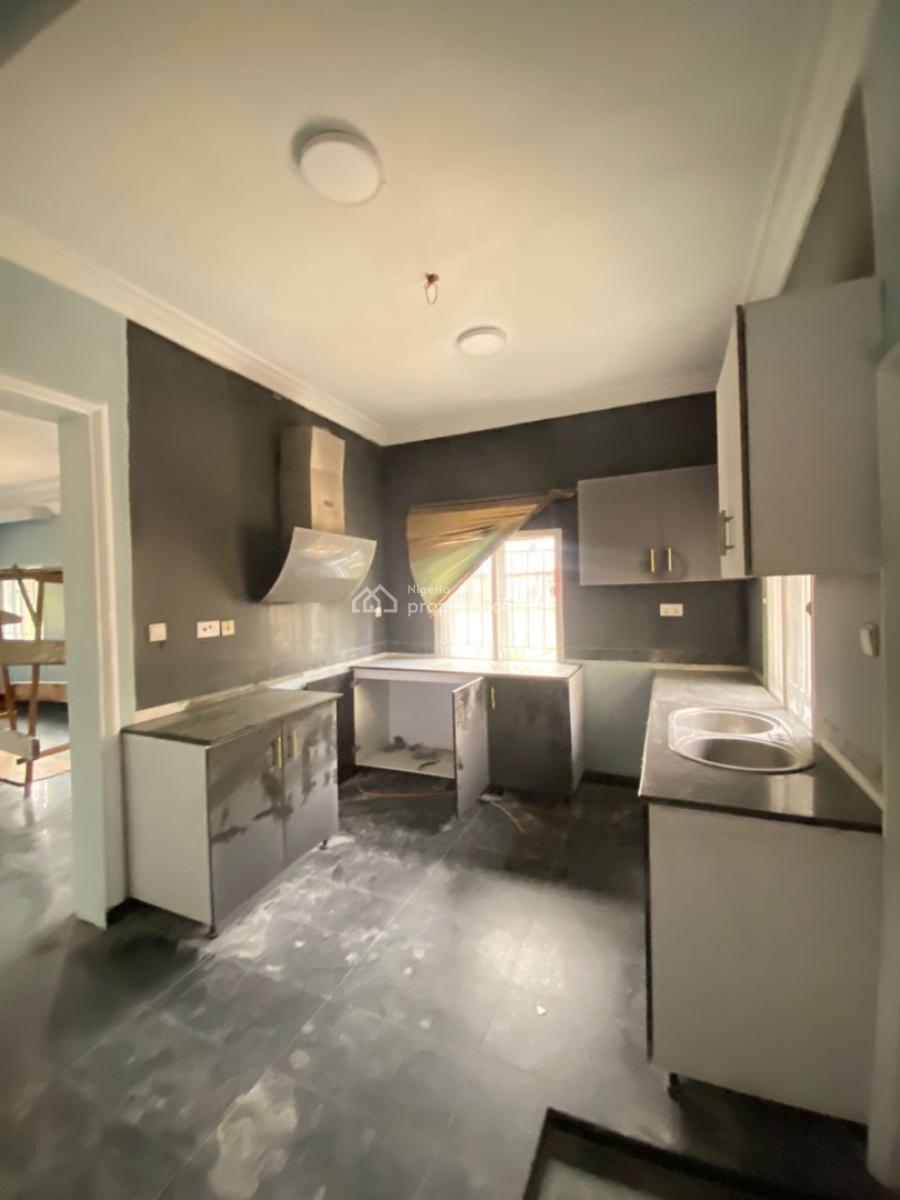 4 Bedroom Semi-detached House with Bq, Chevron, Lekki, Lagos, Semi-detached Duplex for Rent