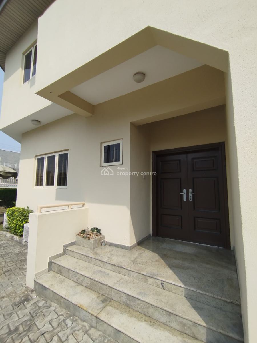 Fully Serviced, Ground Floor 3-bedroom with Bq, 24/7 Power, Lekki Phase 1, Lekki, Lagos, Flat / Apartment for Rent
