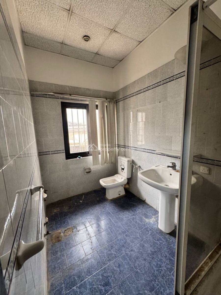 Spacious 4 Bedroom Commercial Property, Lekki Phase 1, Lekki, Lagos, Semi-detached Duplex for Rent