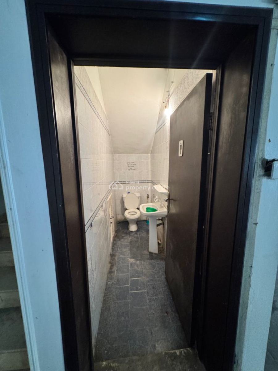 Spacious 4 Bedroom Commercial Property, Lekki Phase 1, Lekki, Lagos, Semi-detached Duplex for Rent