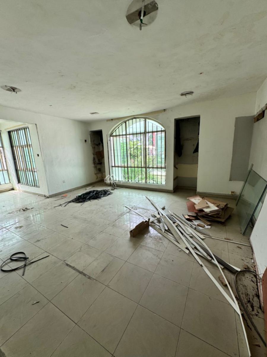 Spacious 4 Bedroom Commercial Property, Lekki Phase 1, Lekki, Lagos, Semi-detached Duplex for Rent