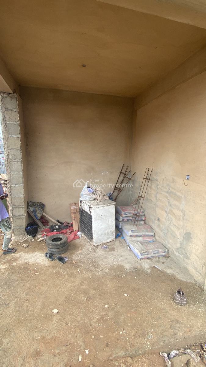 Shop, Fola Agoro Bus Stop, Yaba, Lagos, Shop for Rent