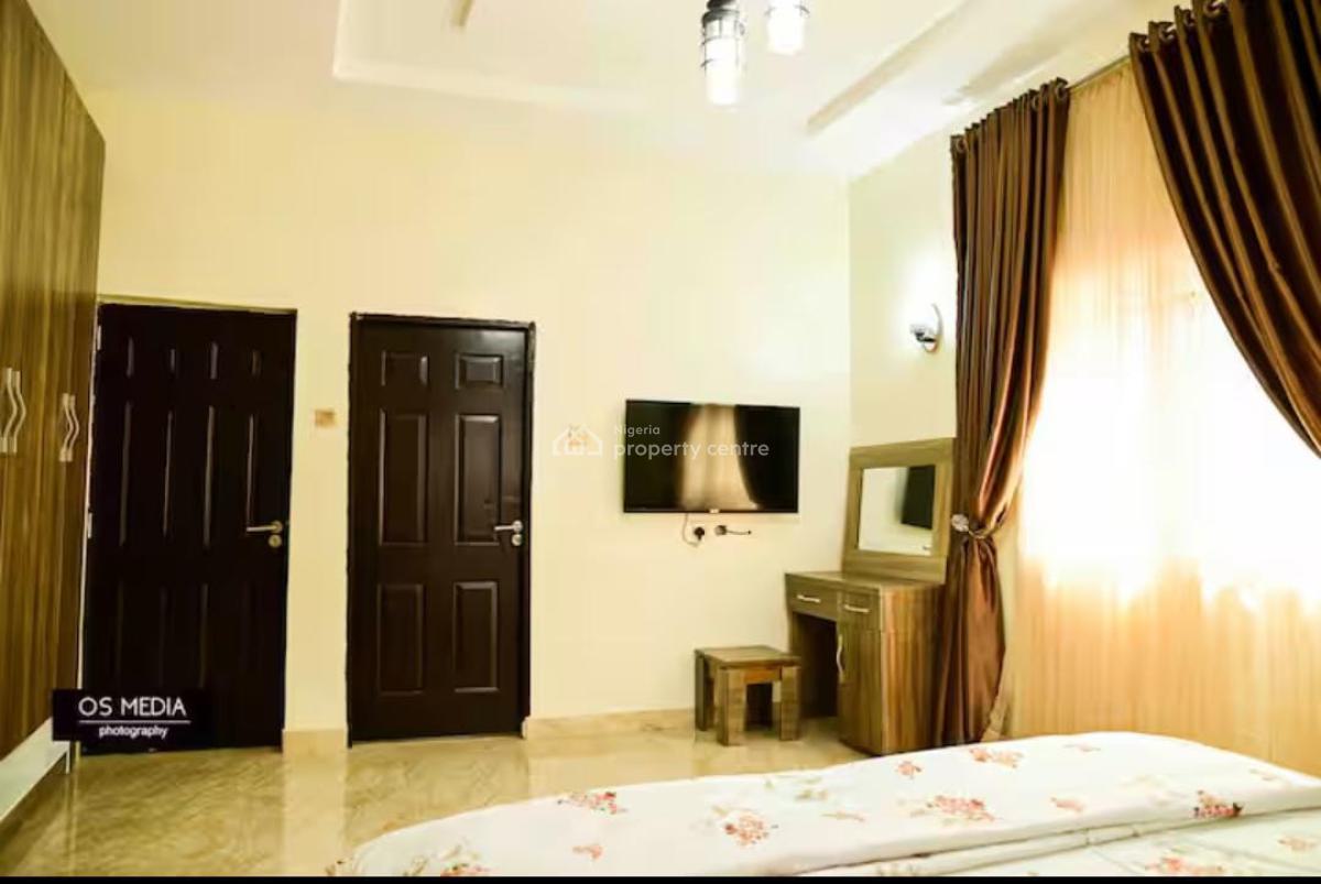 Exquisite and Compact Three(3) Bedroom Bungalow, Karsana, Abuja, Flat / Apartment for Rent