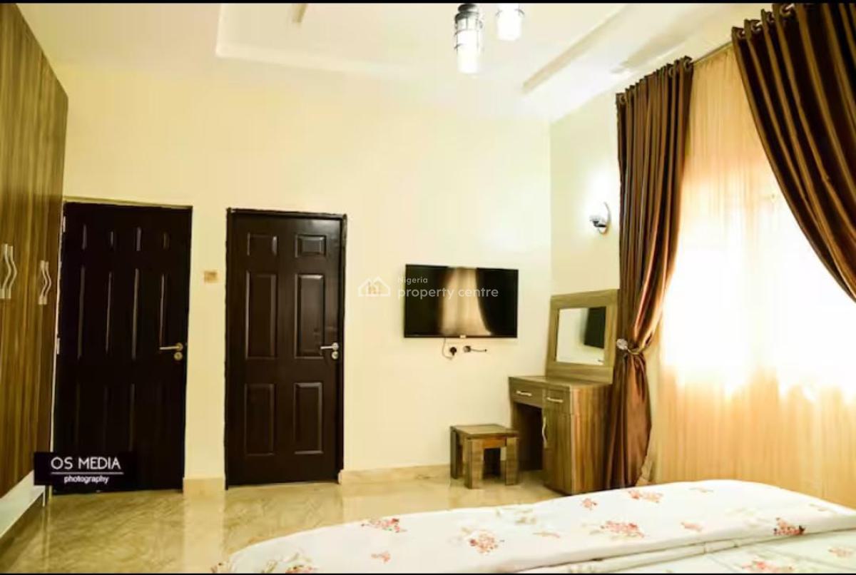 Exquisite and Compact Three(3) Bedroom Bungalow, Karsana, Abuja, Flat / Apartment for Rent