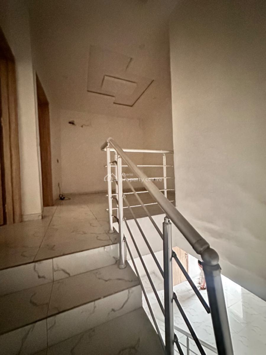 Clean and Spacious Self Compound Duplex, Orchid Road, Lekki, Lagos, Terraced Duplex for Rent