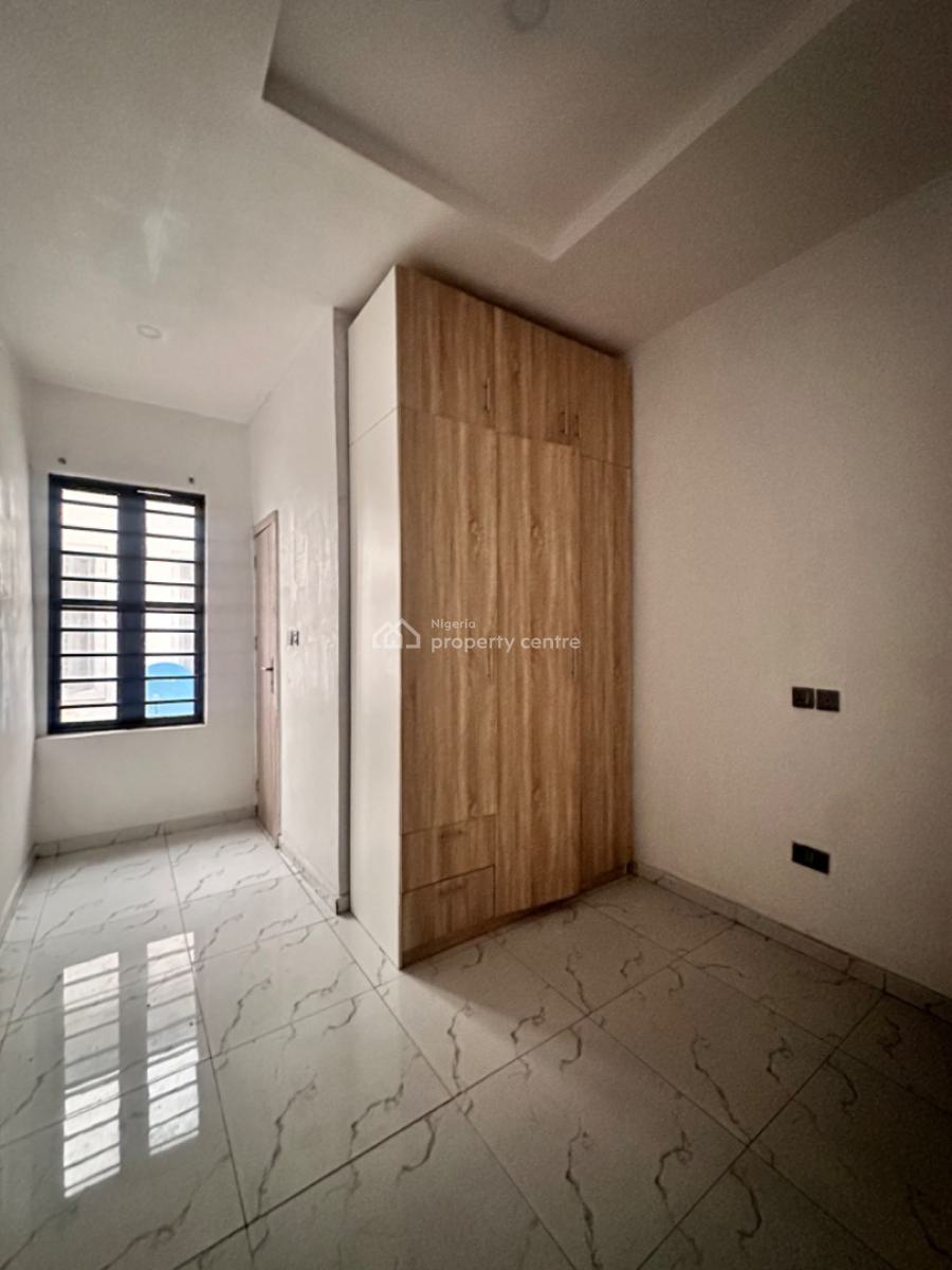 Clean and Spacious Self Compound Duplex, Orchid Road, Lekki, Lagos, Terraced Duplex for Rent