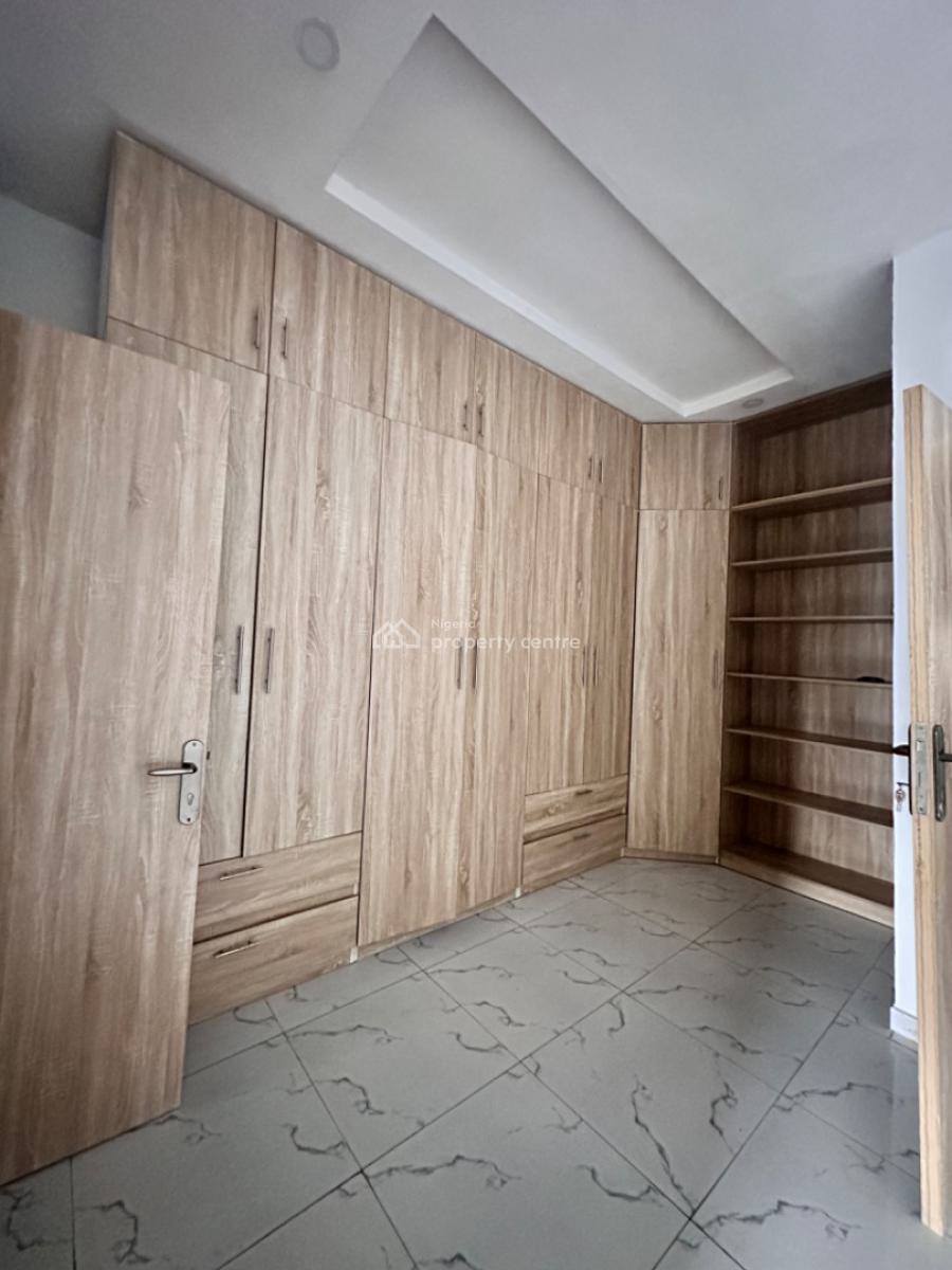 Clean and Spacious Self Compound Duplex, Orchid Road, Lekki, Lagos, Terraced Duplex for Rent