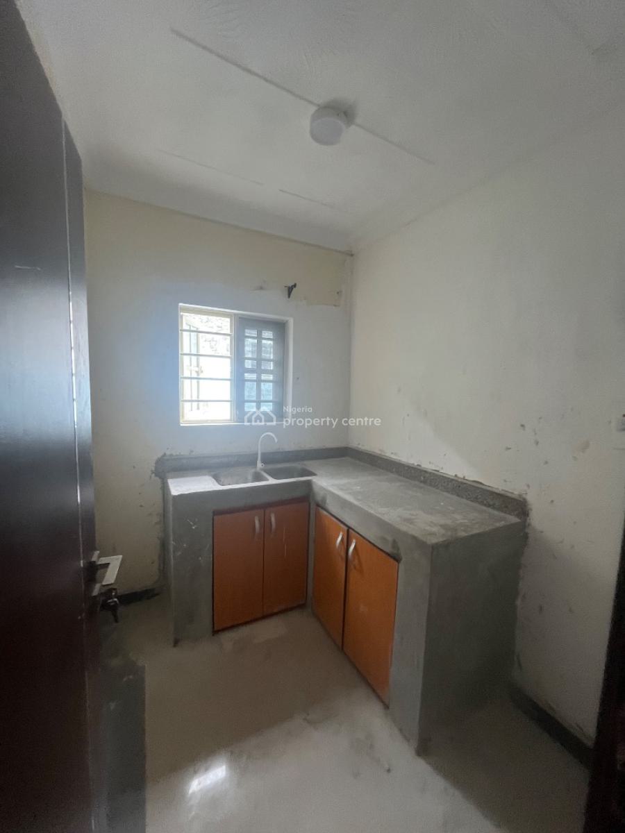 Luxury Nice 2 Bedroom Flat, Abraham Adesanya Scheme, Ajah, Lagos, Flat / Apartment for Rent