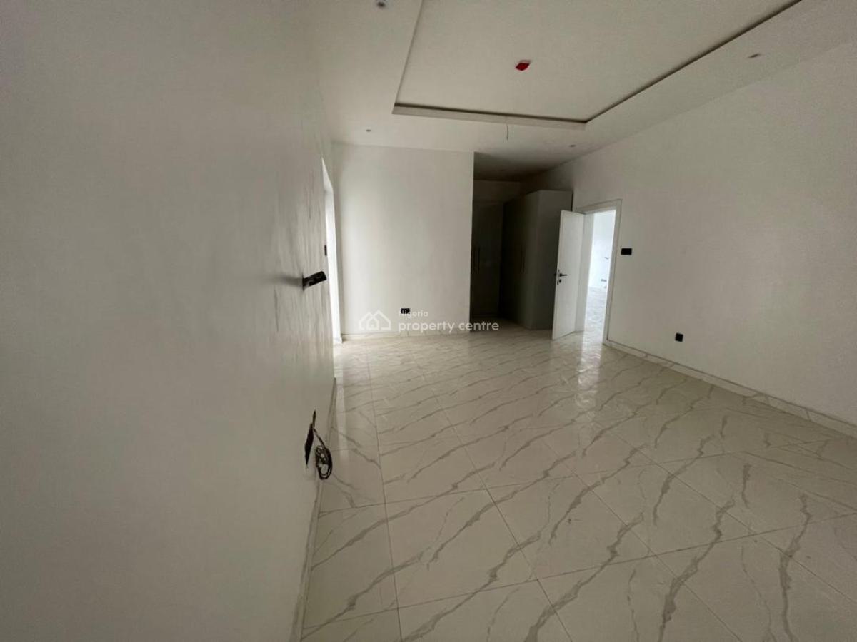 Luxury 3 Bedrooms Apartment with Bq, Lekki Phase 1, Lekki, Lagos, Flat / Apartment for Sale