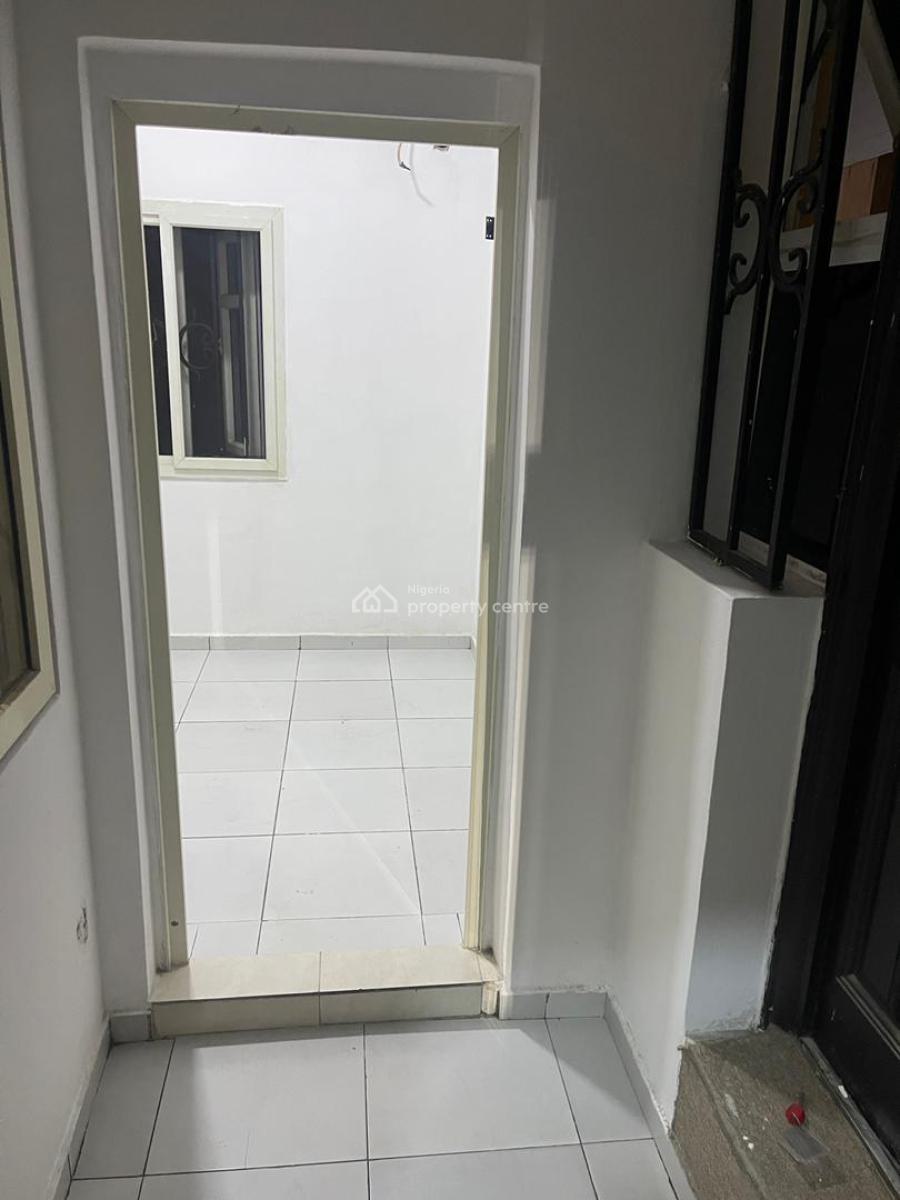 Serviced Mini Flat / Apartment, Downstairs, Lekki Phase 1, Lekki, Lagos, Mini Flat (room and Parlour) for Rent