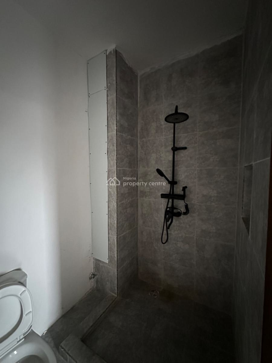 2 Bedroom Apartment with Swimming Pool, Ilasan, Lekki, Lagos, Flat / Apartment for Rent