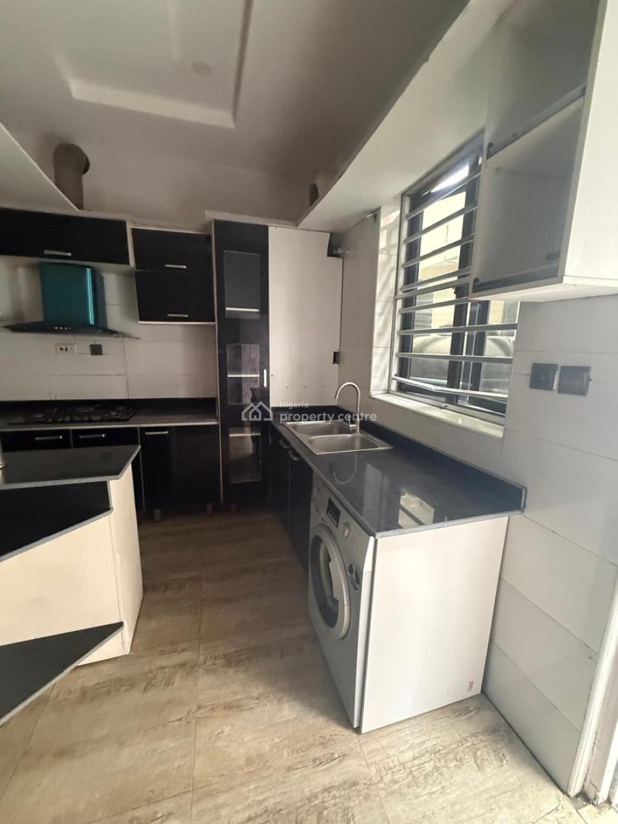 Standard and Massive Single Room in a Duplex, Lekki Conservation Orchid Rod, Lekki, Lagos, Self Contain (single Rooms) for Rent