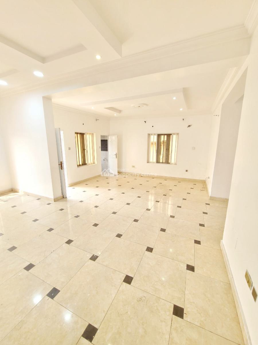 Newly Renovated 4 Bedrooms Terraced Duplex, Osapa London Estate, Osapa, Lekki, Lagos, Terraced Duplex for Rent