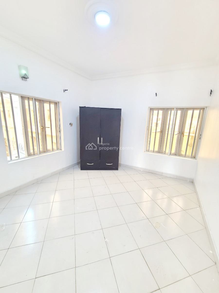 Newly Renovated 4 Bedrooms Terraced Duplex, Osapa London Estate, Osapa, Lekki, Lagos, Terraced Duplex for Rent