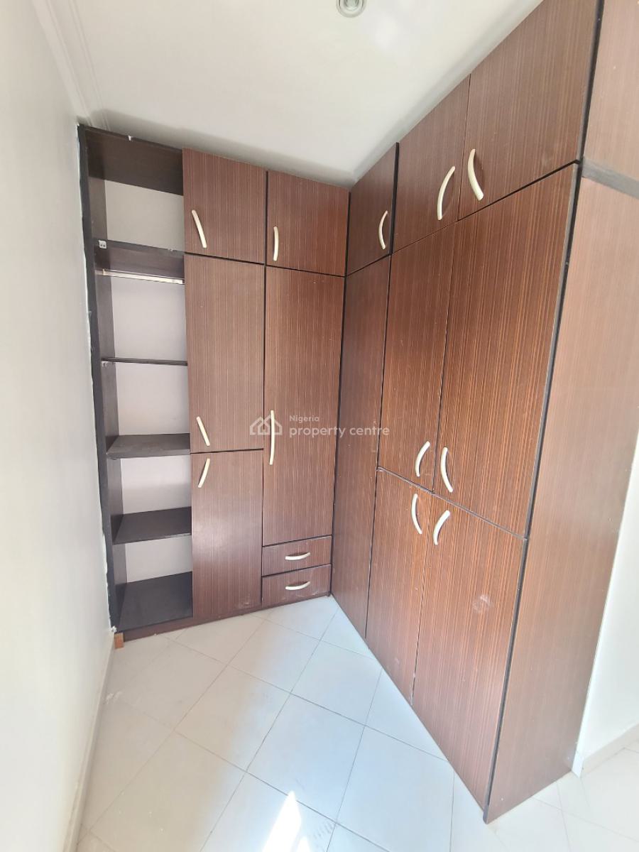 Newly Renovated 4 Bedrooms Terraced Duplex, Osapa London Estate, Osapa, Lekki, Lagos, Terraced Duplex for Rent