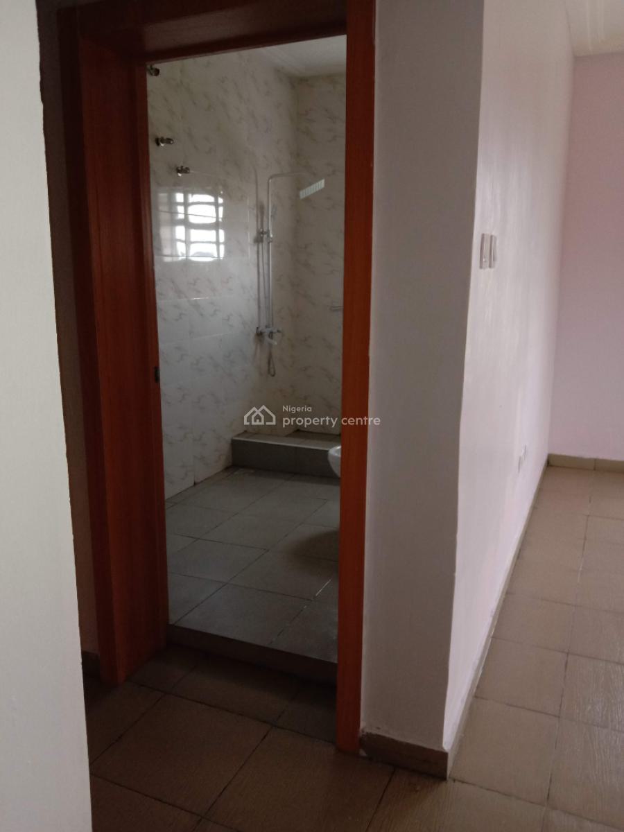 Massive Three Bedrooms Flat, Badore, Ajah, Lagos, Flat / Apartment for Rent