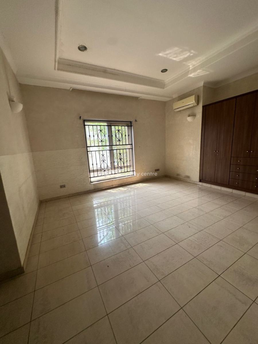 Spacious 5-bedroom Detached House Plus 2 Rooms Guest Chalet, Parkview, Ikoyi, Lagos, Detached Duplex for Rent