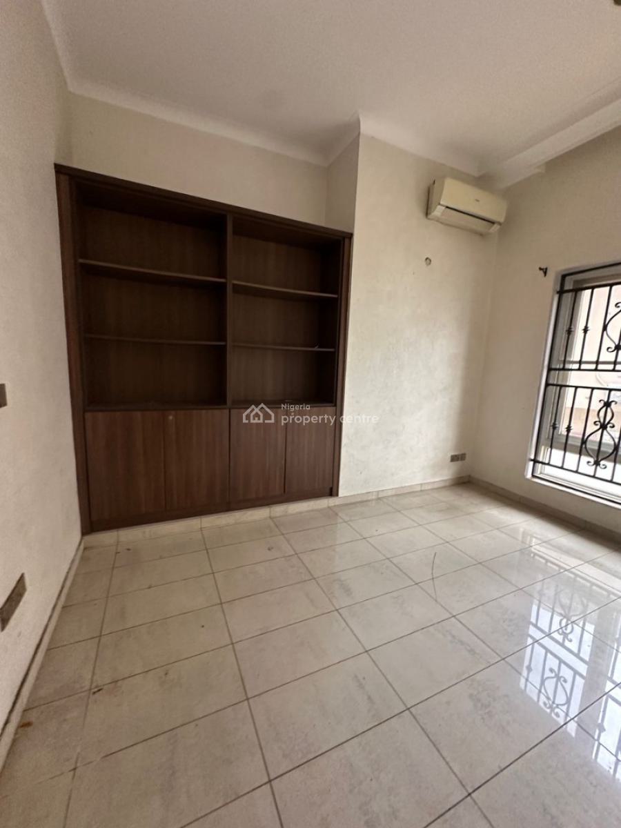 Spacious 5-bedroom Detached House Plus 2 Rooms Guest Chalet, Parkview, Ikoyi, Lagos, Detached Duplex for Rent