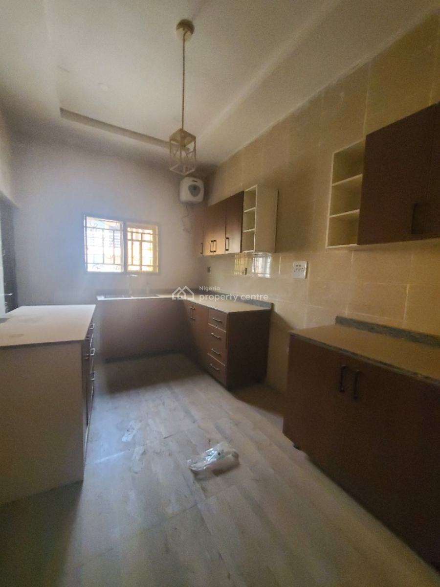 Superclean 3bedroom Flat on Ground Floor, Inside Estate, Gaduwa, Abuja, Flat / Apartment for Rent