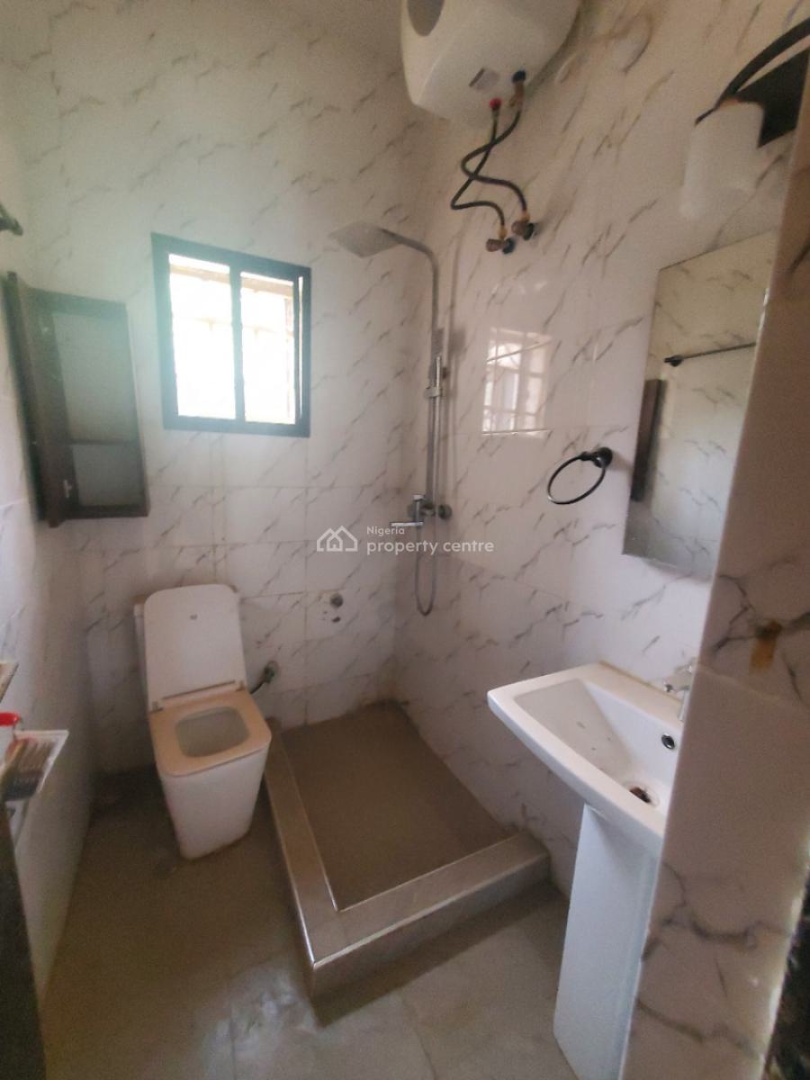 Superclean 3bedroom Flat on Ground Floor, Inside Estate, Gaduwa, Abuja, Flat / Apartment for Rent