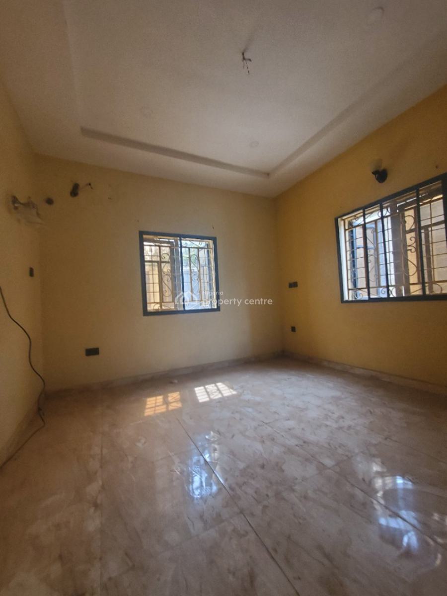 Superclean 3bedroom Flat on Ground Floor, Inside Estate, Gaduwa, Abuja, Flat / Apartment for Rent