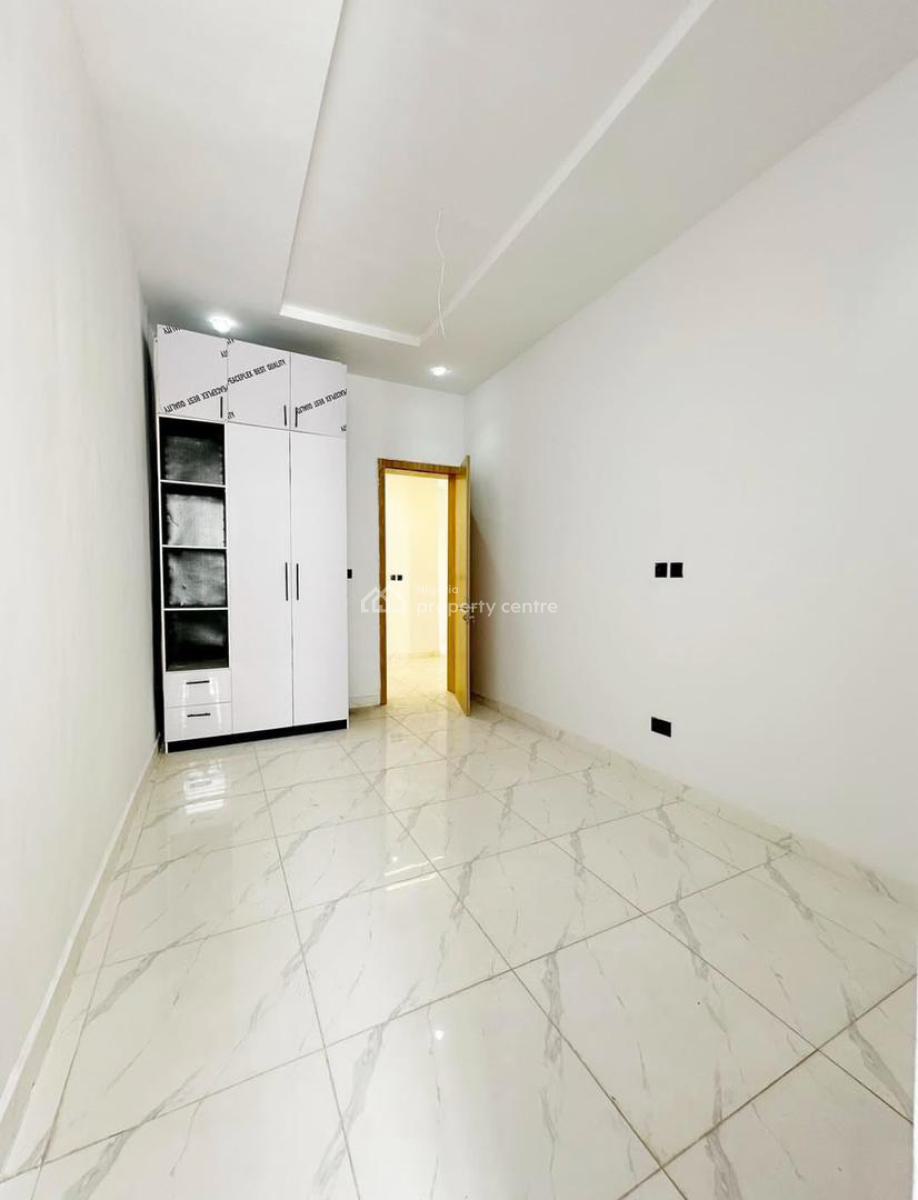 Self Compound  4 Bedroom Terraced Duplex - Hot Offer, Ikota, Lekki, Lagos, Terraced Duplex for Sale