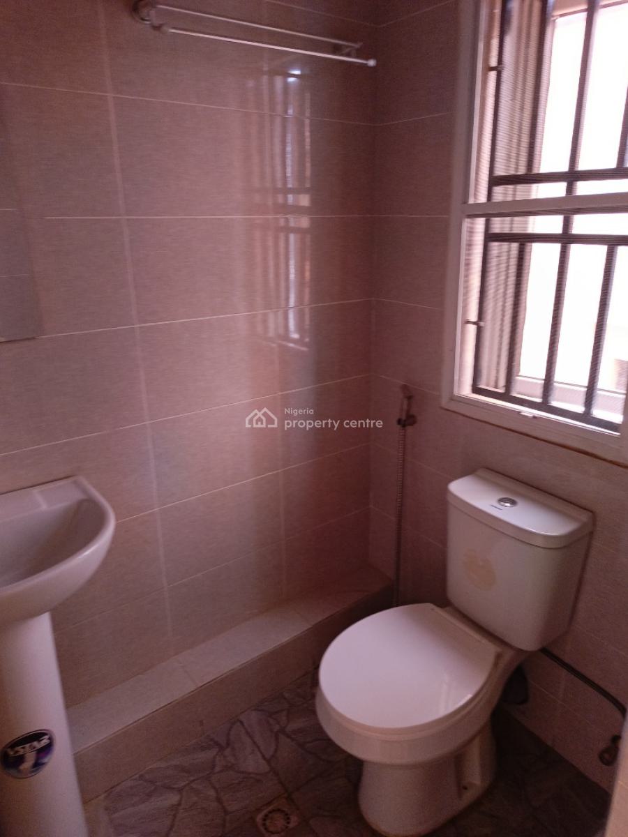 Standard 2 Bedroom Flat in an Estate, Katampe, Katampe (main), Katampe, Abuja, Flat / Apartment for Rent