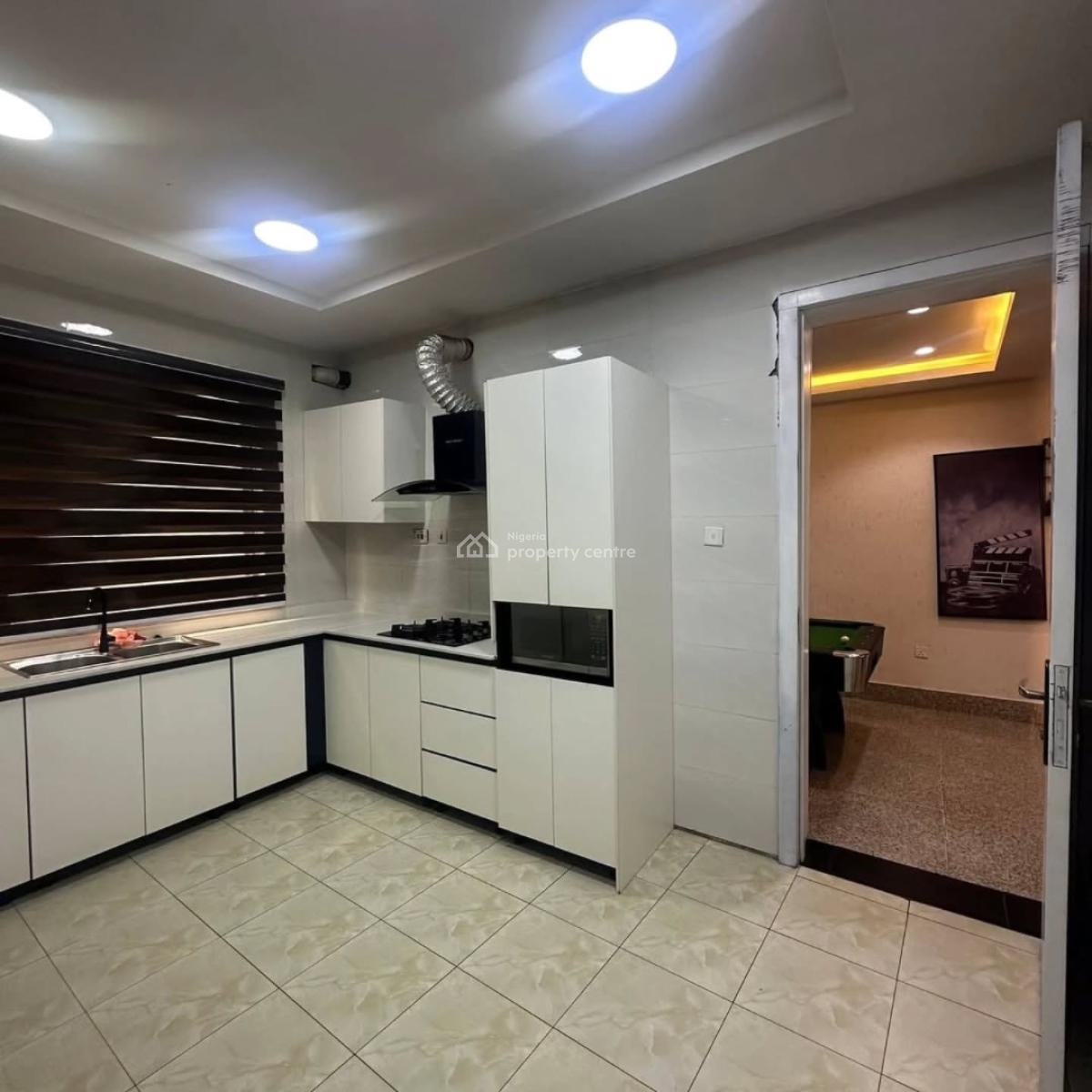 Serviced 3 Bedrooms Apartment with Bq, Lekki Phase 1, Lekki, Lagos, House for Rent