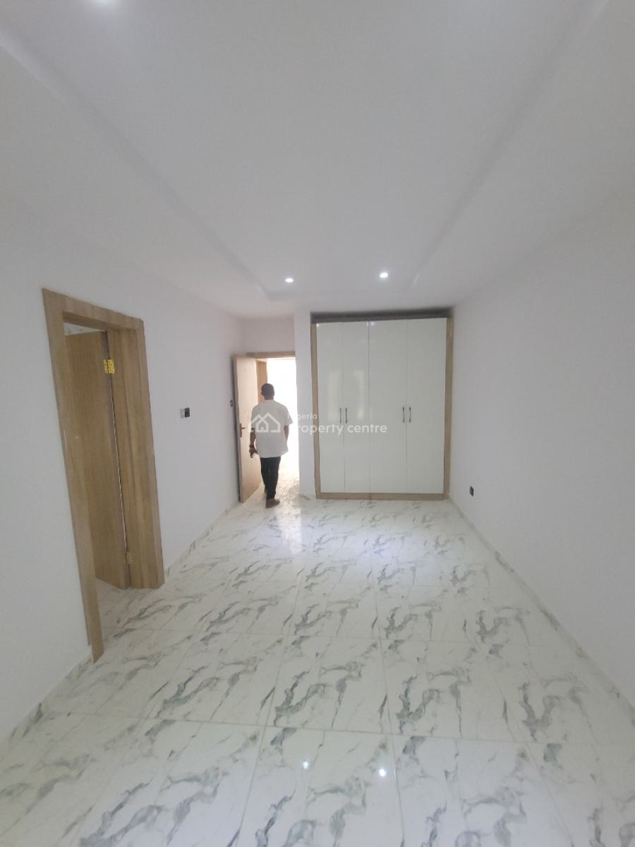 Brand New Spacious 3 Bedroom Penthouse, Lekki Phase 1, Lekki, Lagos, Flat / Apartment for Rent