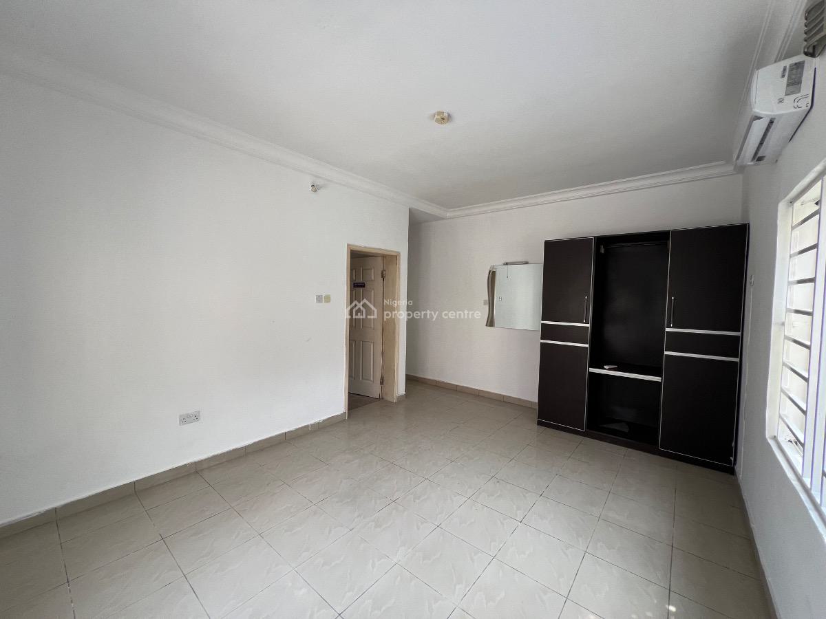 3 Bedroom Apartment Plus Bq, Off Admiralty Way, Lekki Phase 1, Lekki, Lagos, Flat / Apartment for Rent