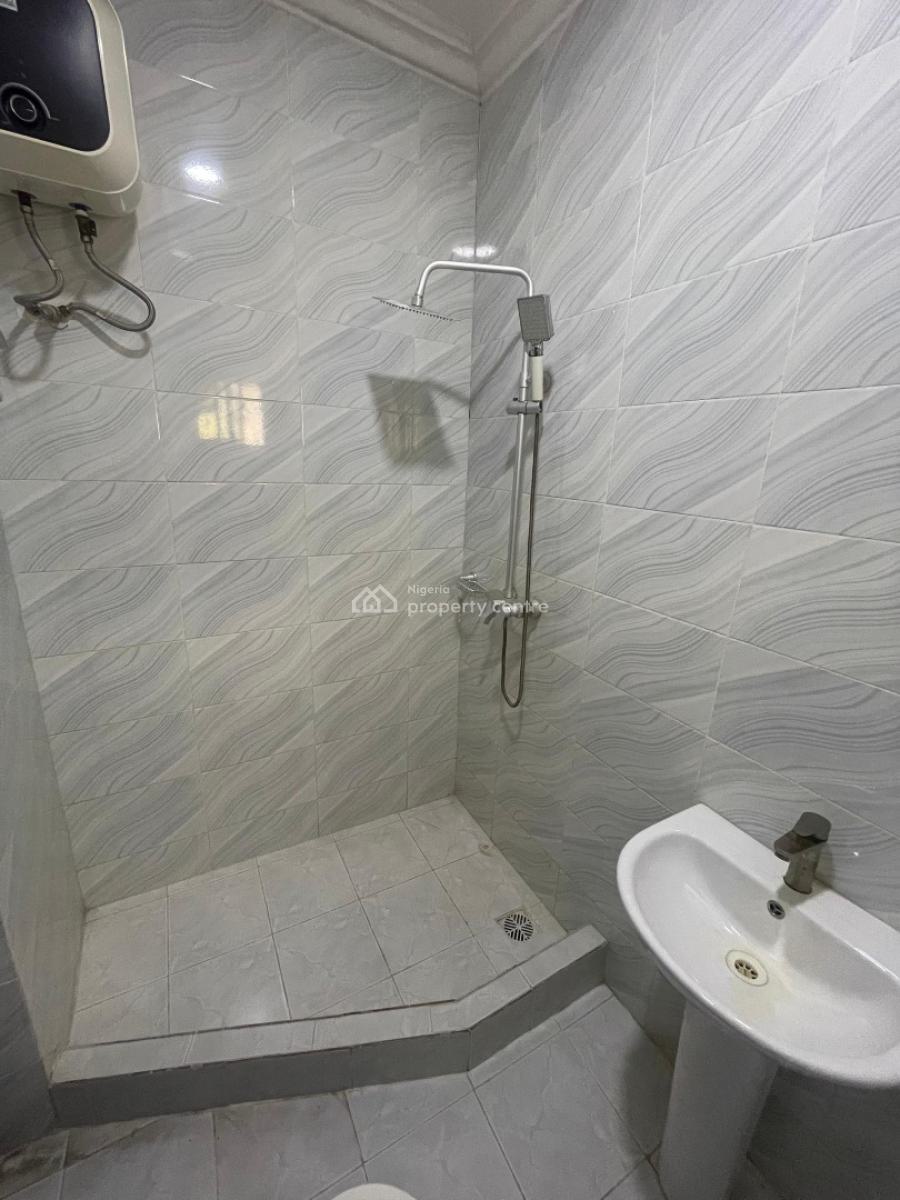 Serviced 3 Bedroom Terrace Duplex, + 24hours Light, Paradise 3 Estate, Chevron Drive, Lekki, Lagos, Terraced Duplex for Rent