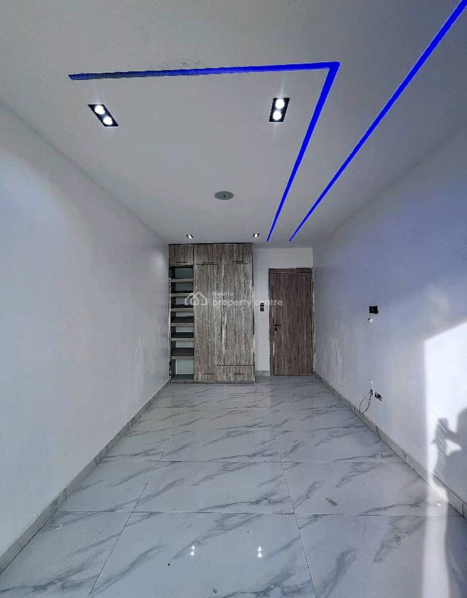 Luxury 2 Bedroom Apartment with Bq, Pool and Gym, Lekki Phase 1, Lekki, Lagos, Flat / Apartment for Sale