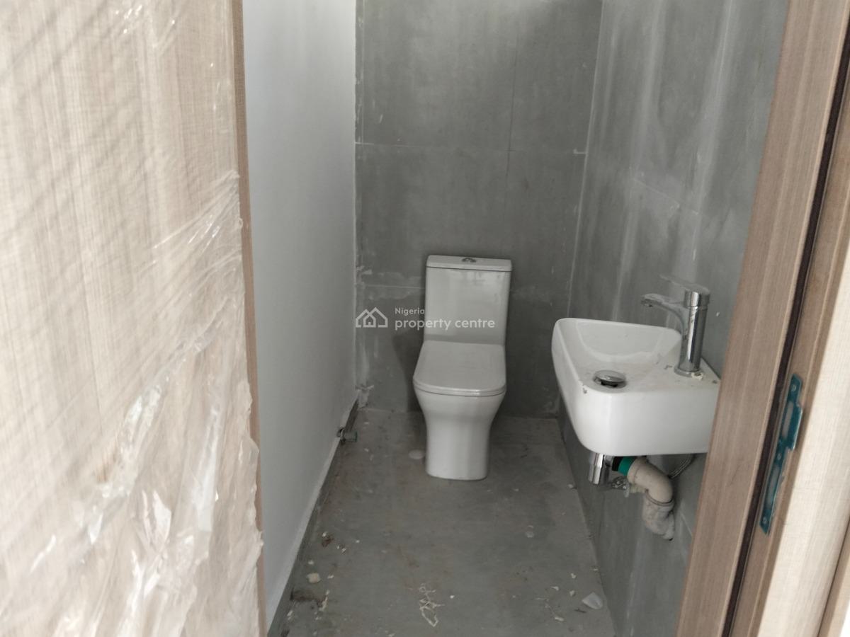 Serviced Three Bedroom Flat, Lekki Phase 1, Lekki, Lagos, Flat / Apartment for Rent