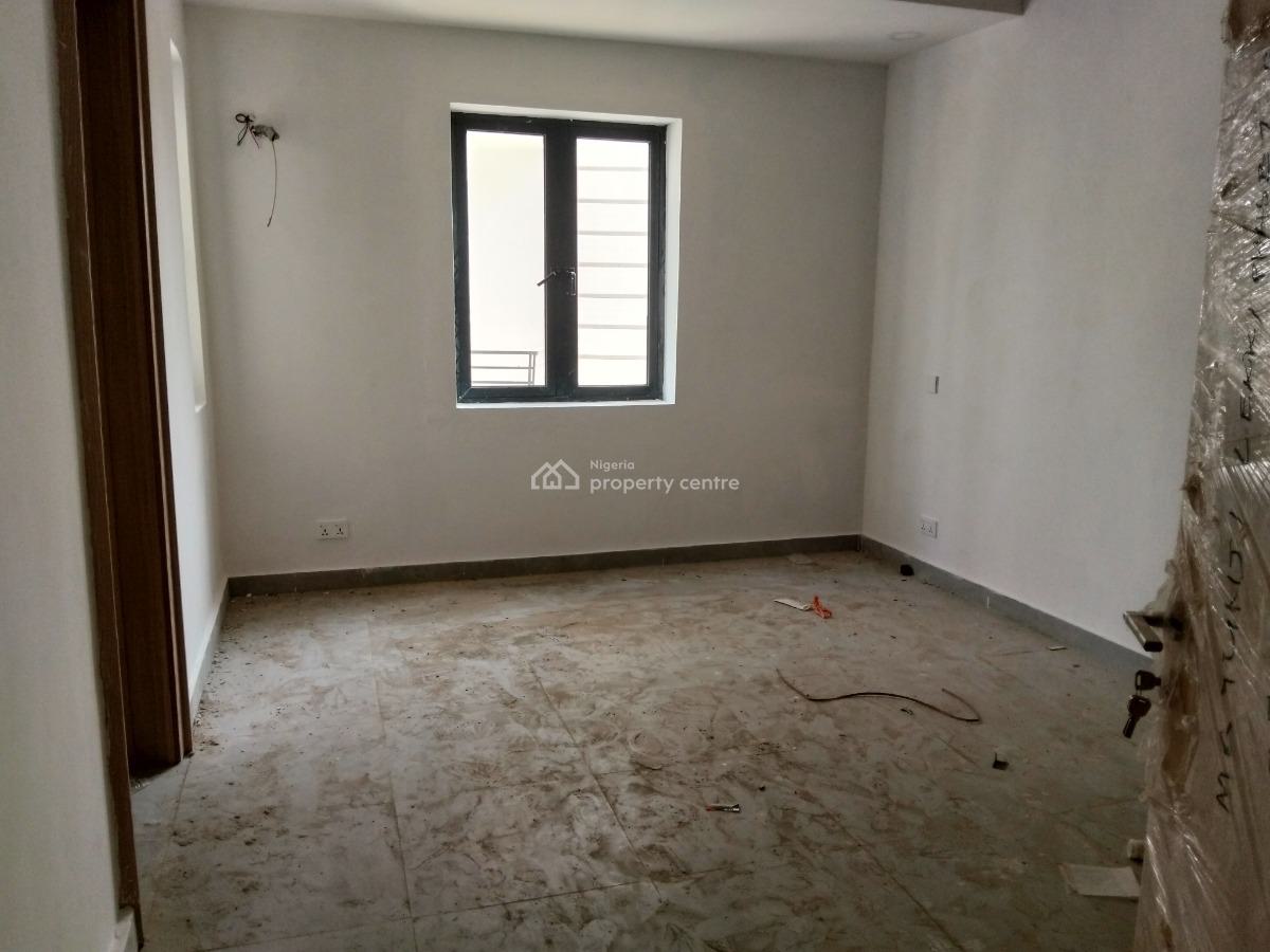 Serviced Three Bedroom Flat, Lekki Phase 1, Lekki, Lagos, Flat / Apartment for Rent