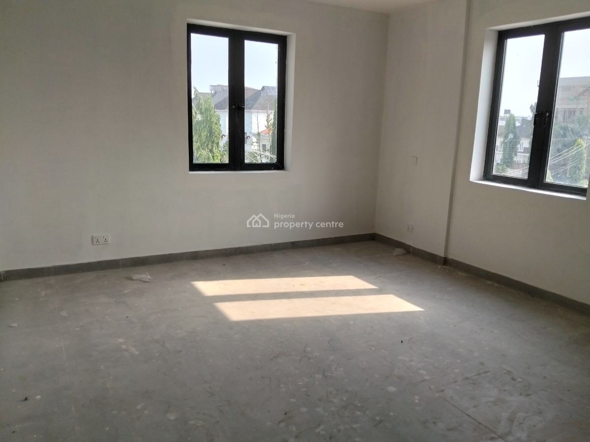 Serviced Three Bedroom Flat, Lekki Phase 1, Lekki, Lagos, Flat / Apartment for Rent