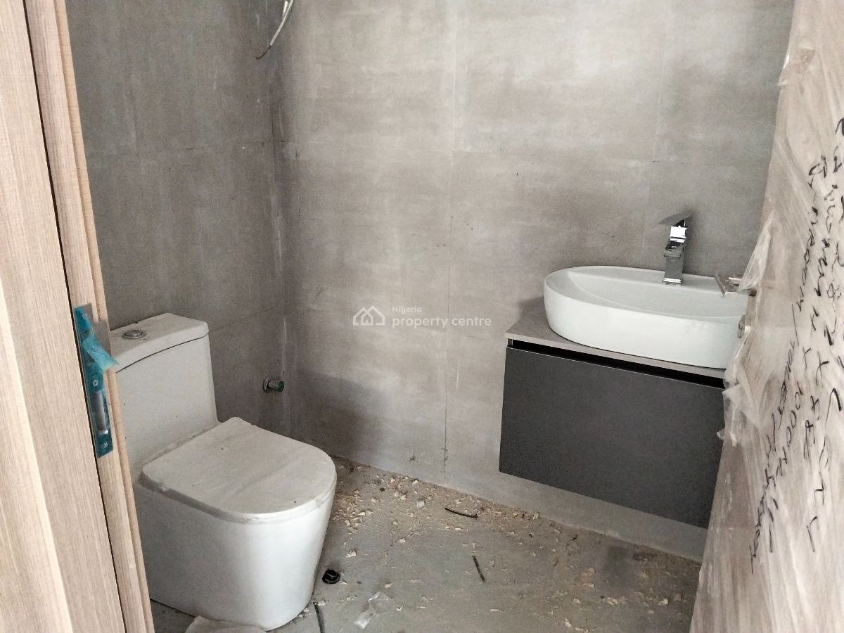 Serviced Three Bedroom Flat, Lekki Phase 1, Lekki, Lagos, Flat / Apartment for Rent