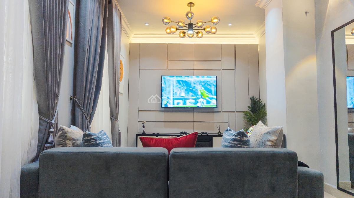 Cozy One Bedroom Apartment with Ps4 and Workstation, Sogbesan Close, Elegba Festival Drive, Oniru, Victoria Island (vi), Lagos, Flat / Apartment Short Let