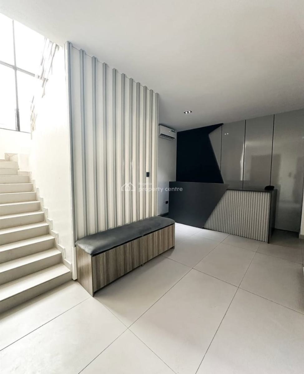 Newly Built 2 Bedroom Apartment, Lekki Phase 1, Lekki, Lagos, Block of Flats for Sale