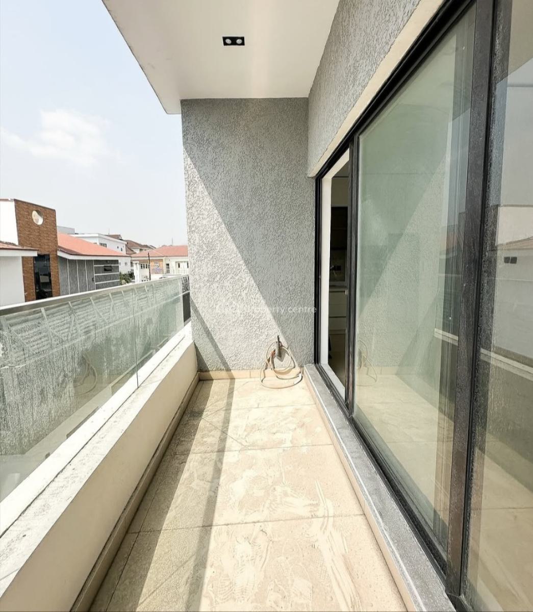 Newly Built 2 Bedroom Apartment, Lekki Phase 1, Lekki, Lagos, Block of Flats for Sale