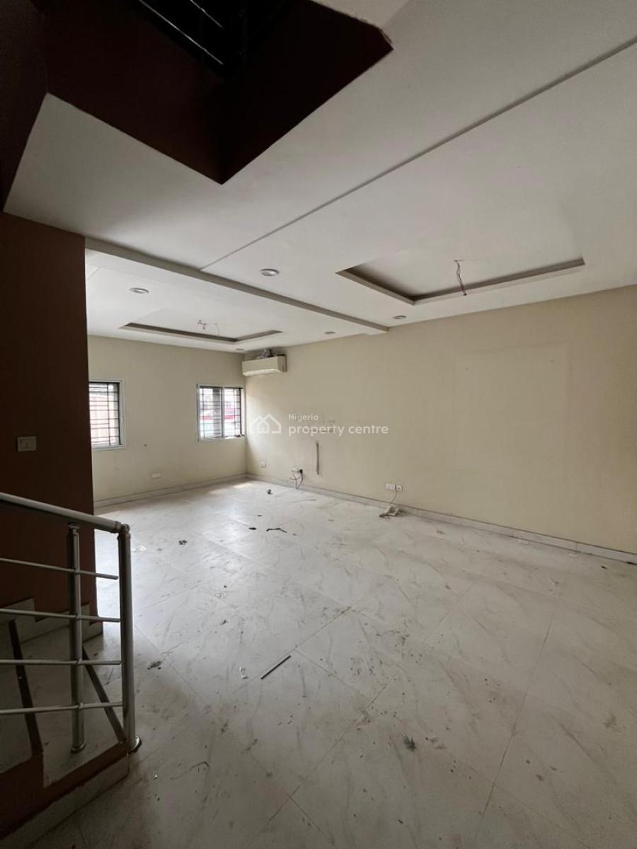 4 Bedroom Terrace Duplex with a Room Bq, Surulere, Lagos, Terraced Duplex for Sale