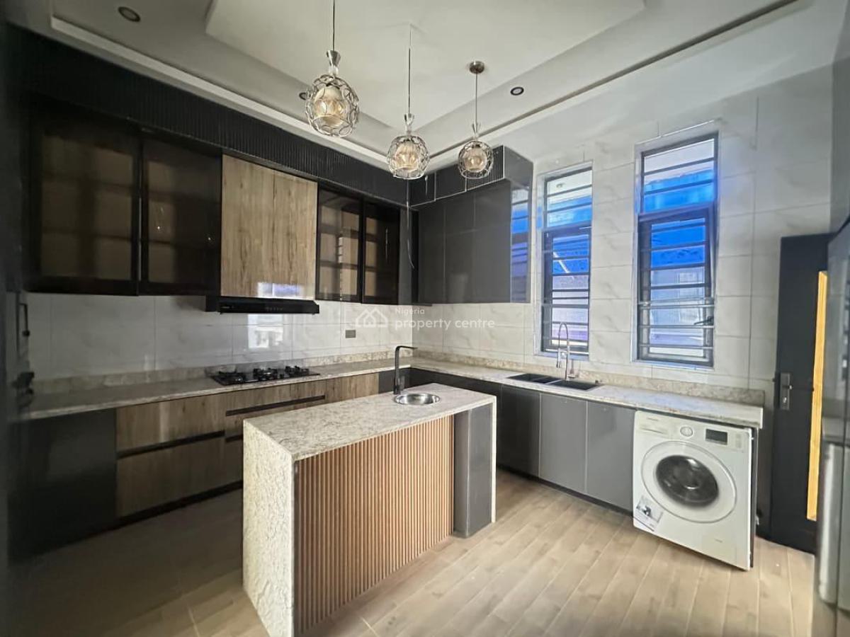 5 Bedroom Fully Detached House, Ikota, Lekki, Lagos, Detached Duplex for Sale