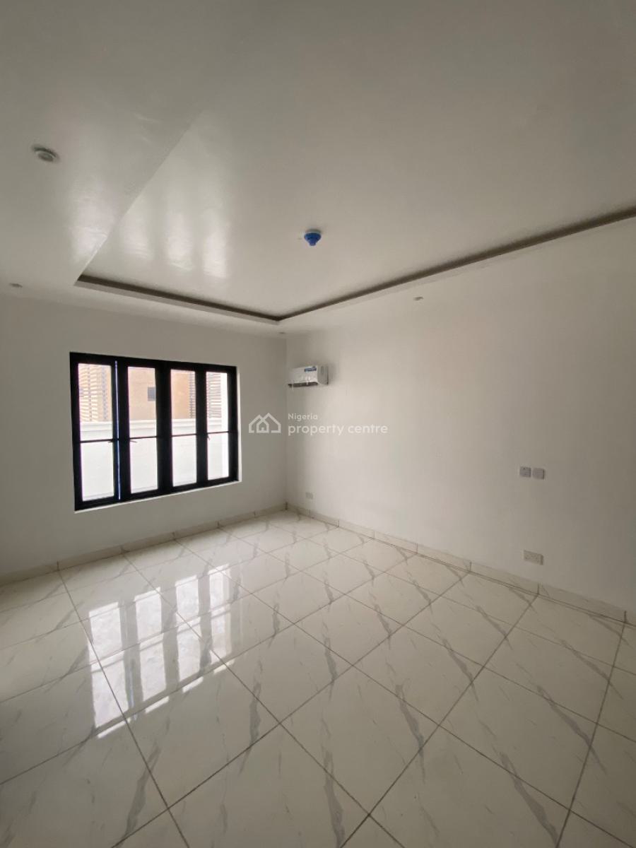 Lovely 2 Bedroom Apartment with 24hrs Power, Lekki Phase 1, Lekki, Lagos, Block of Flats for Sale